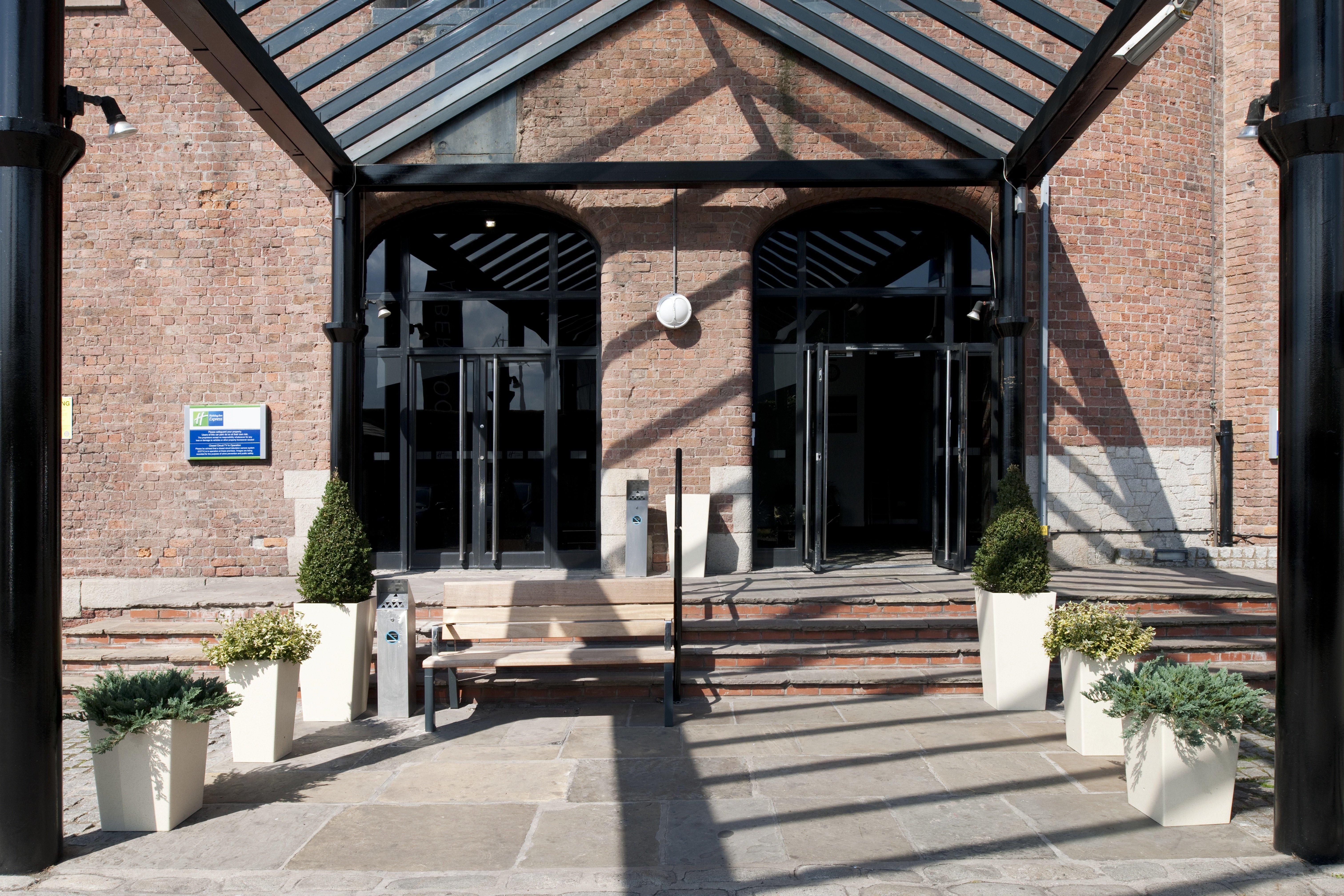Holiday Inn Express Liverpool-Albert Dock By Ihg Exterior foto